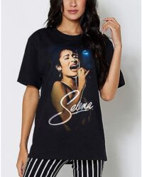 Singing Selena T Shirt