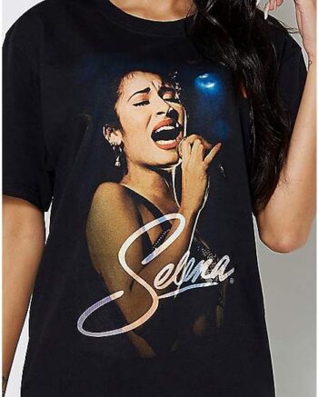 Singing Selena T Shirt